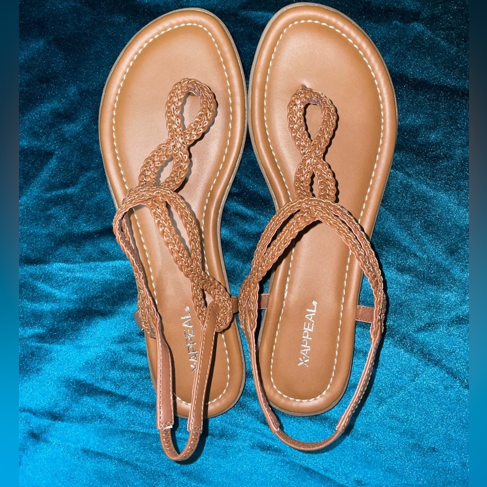 X-APPEAL Brown Braided Sandals - Size 8 👡🤎